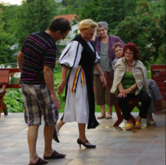 dansuri-populare-alba-iulia